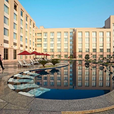 Radisson Blu Hotel Rudrapur Exterior foto