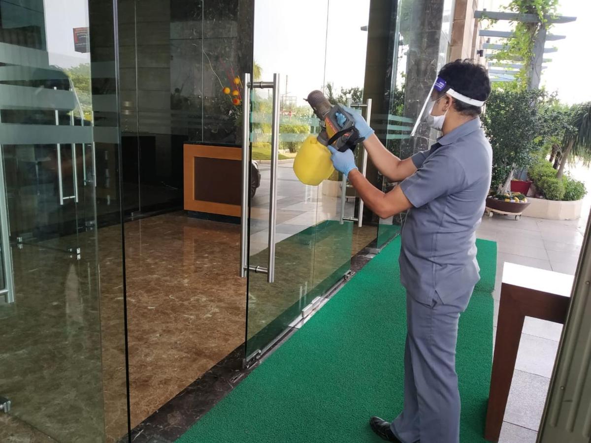 Radisson Blu Hotel Rudrapur Exterior foto
