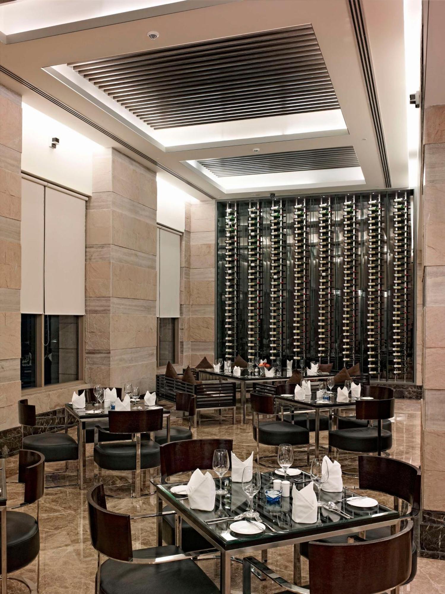 Radisson Blu Hotel Rudrapur Exterior foto